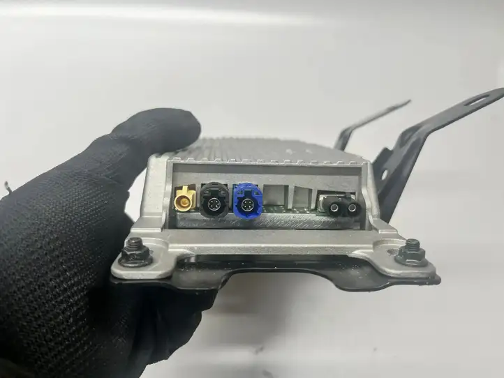BMW X3 F25 (2010 - 2017) 9257153 Bluetooth модуль — фото 4