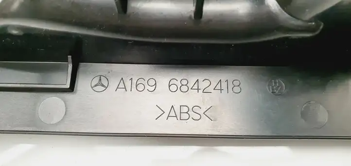 Mercedes-Benz A W169 (2004 - 2012) A1696842418 Прочие детали салона — фото 3