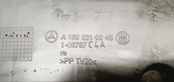 Mercedes-Benz A W169 (2004 - 2012) A1698310245 Нижняя отделка панели приборов — фото 4