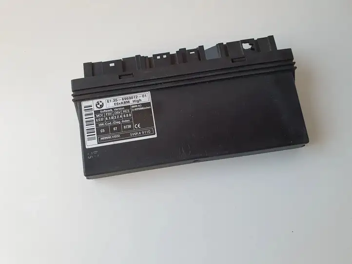 BMW 5 E60 E61 (2004 - 2010) 6135696901201 Модуль комфорта — фото 1