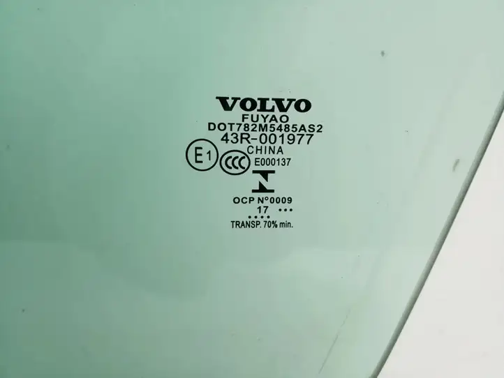 Volvo S90, V90 (2016 - 2020) 32244955 Стекло передней двери — фото 2