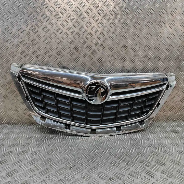 Opel Mokka (2012 - 2016) 95391786 Передняя решетка — фото 1