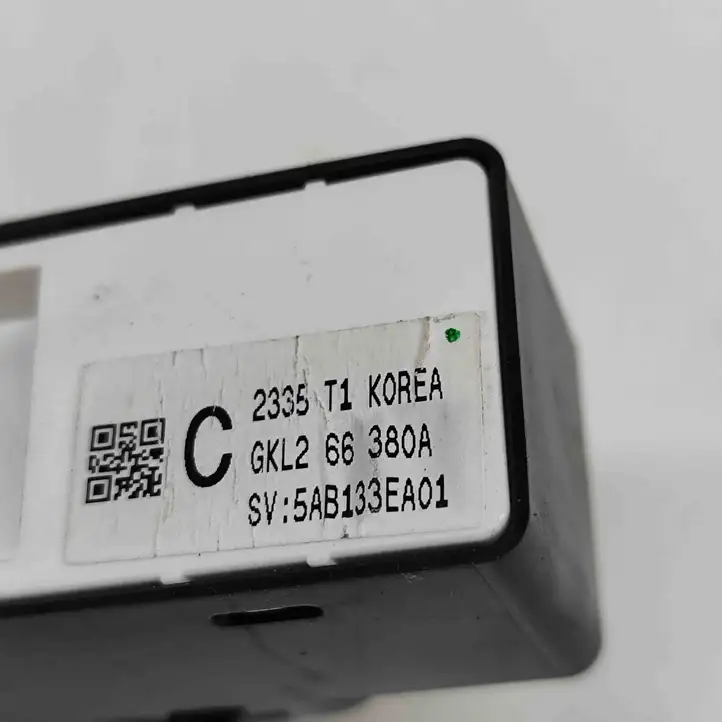 Mazda 6 (2012 - 2015) GKL266380A Кнопка стеклоподъемников — фото 7