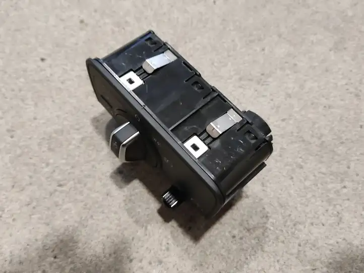 Audi TT TTS RS Mk3 8S (2014 - 2018) 8V0941531T Включатель фонарей — фото 6