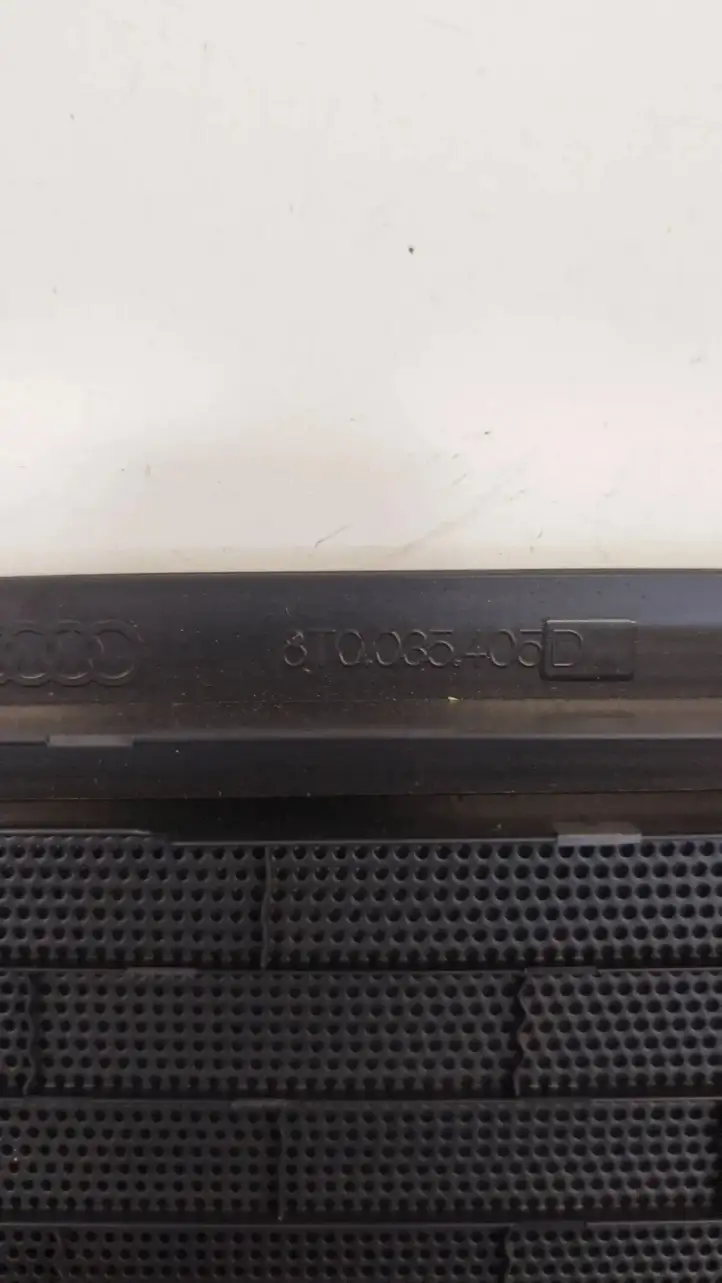 Audi S5 8T (2011 - 2016) 8T0035405D Решетка динамика задней полки — фото 4