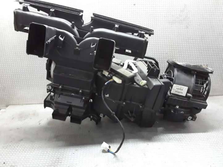 27210EC210 Nissan Navara D40 Salono oro mazgo komplektas