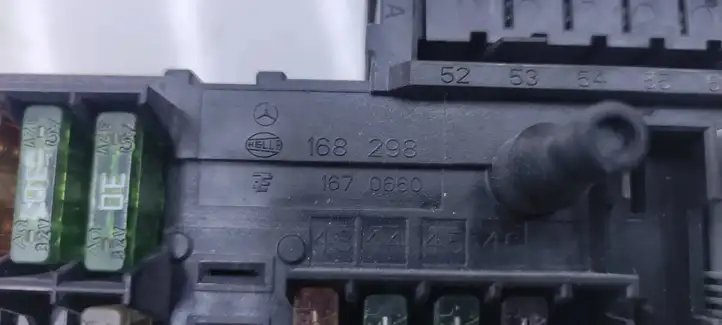 Mercedes-Benz C W204 (2007 - 2014)  168298 Блок предохранителей