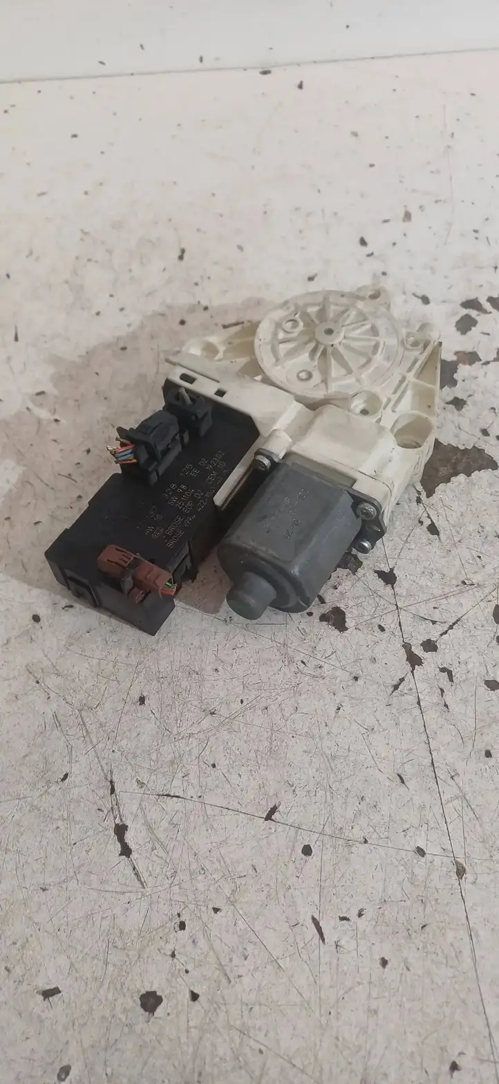 Peugeot 407 (2004 - 2011)  137328125 Механизм подъема окон передней двери