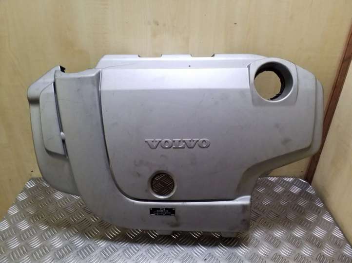 31333237 Volvo XC70 Variklio dangtis (apdaila)