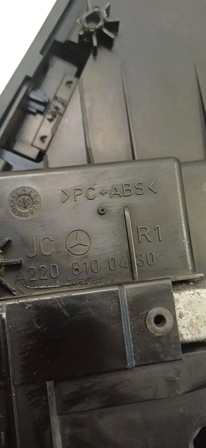 Mercedes-Benz S W220 (1998 - 2006) A2208100430 Передняя пепельница — фото 4