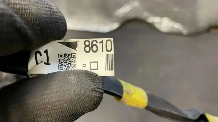 Lexus ES 300h (2012 - 2018)  8610133C10 Другой проводник