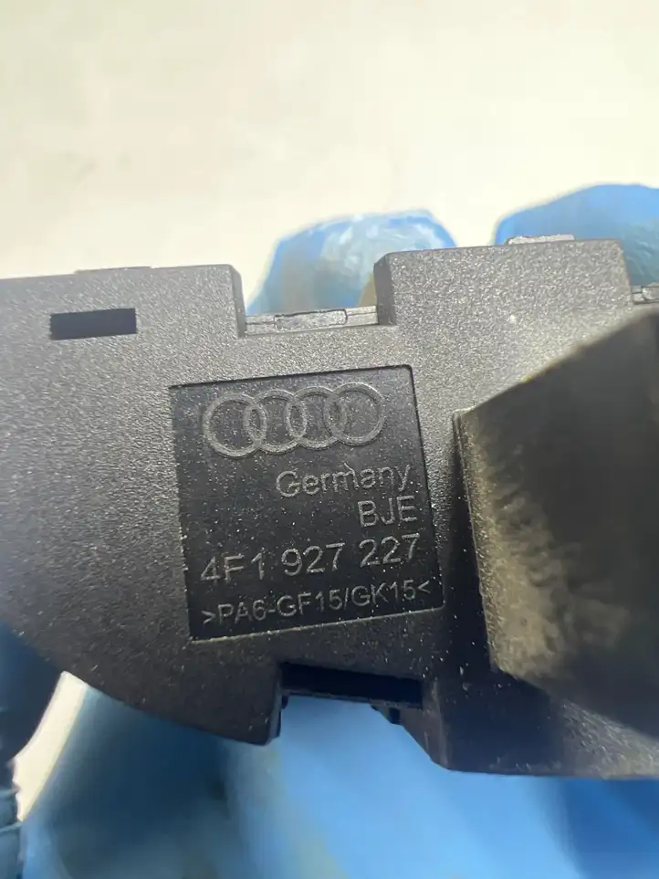 Audi A6 S6 C6 4F (2004 - 2008) 4F1927227 Другие включатели / ручки/ переключатели — фото 4