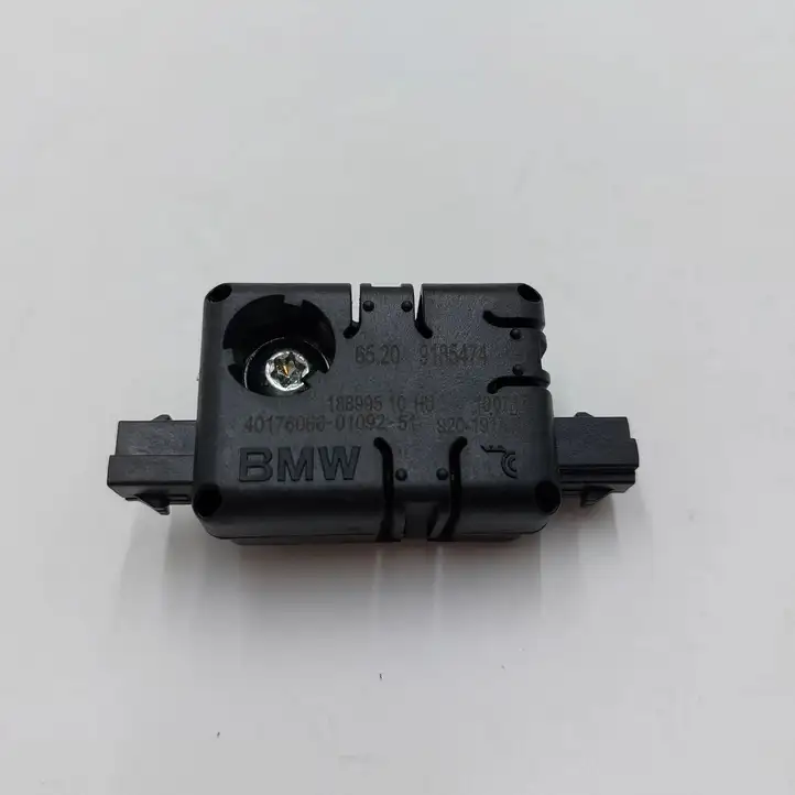 Mini Cooper Countryman R60 (2010 - 2016) 9185474 Усилитель антенны — фото 1