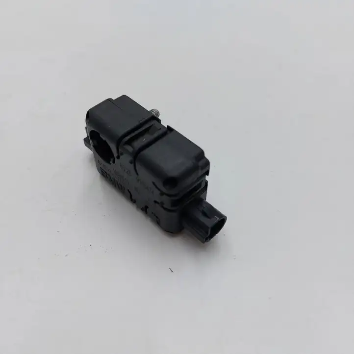 Mini Cooper Countryman R60 (2010 - 2016) 9185474 Усилитель антенны — фото 2