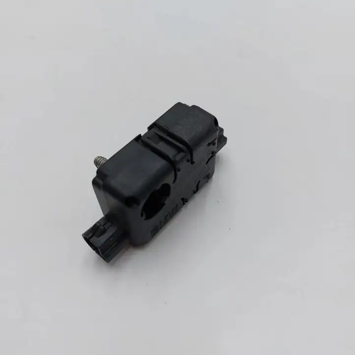 Mini Cooper Countryman R60 (2010 - 2016) 9185474 Усилитель антенны — фото 2
