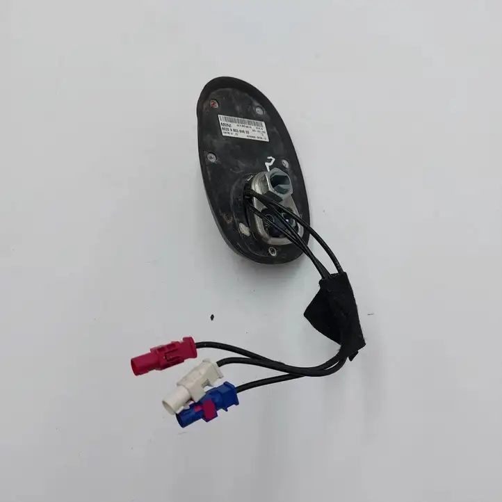 Mini Cooper Countryman R60 (2010 - 2016) 9803846 GPS антенна — фото 2