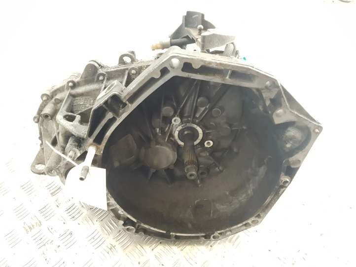 TL4A022 Renault Megane III Mechaninė 6 pavarų dėžė