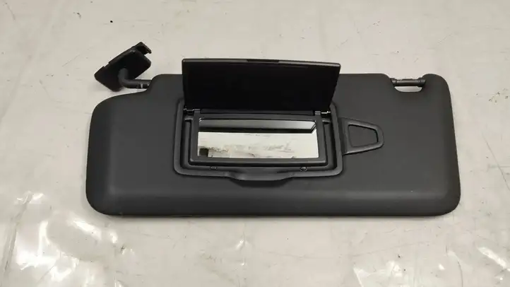 Mercedes-Benz C W205 (2014 - 2021) A2058107304 Крепление солнцезащитного козырька — фото 1