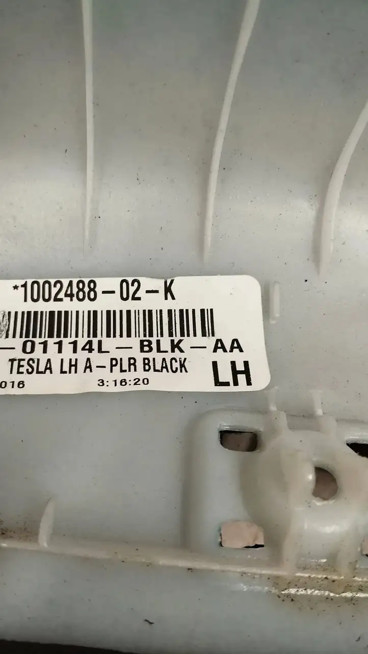 Tesla Model S (2016 - 2021) 100248802k Обшивка стойки A — фото 6