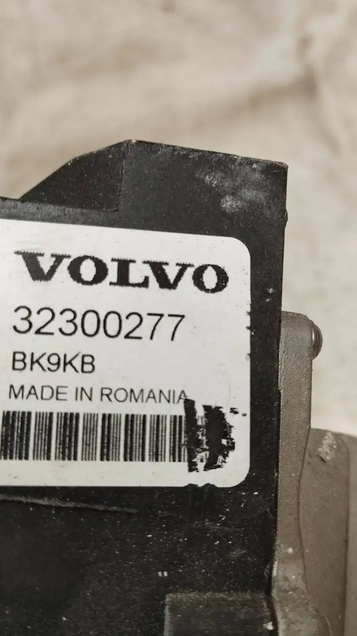 Volvo XC60 (2017 - ) 32300277 Блок управления аккумулятором — фото 3