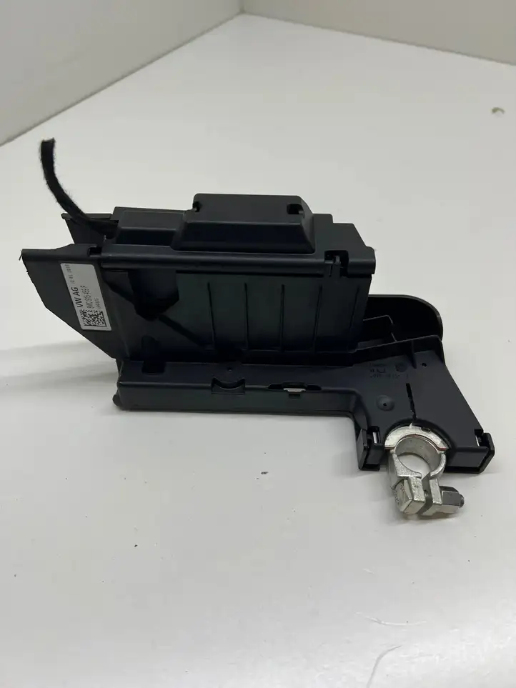 Audi A4 S4 B9 (2015 - 2019) 4F0915519 Плюсовой провод аккумулятора — фото 2