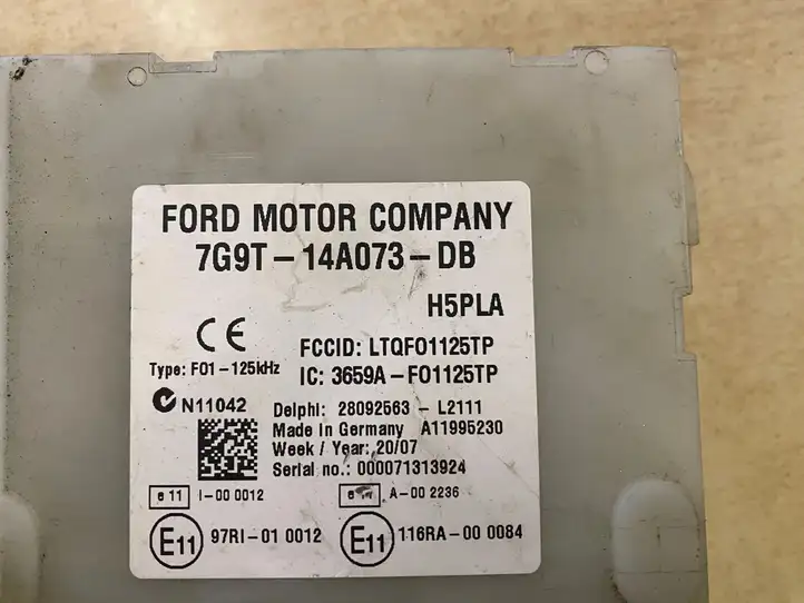 Ford Mondeo MK IV (2007 - 2014) 7G9T14A073DB Блок предохранителей (комплект) — фото 5