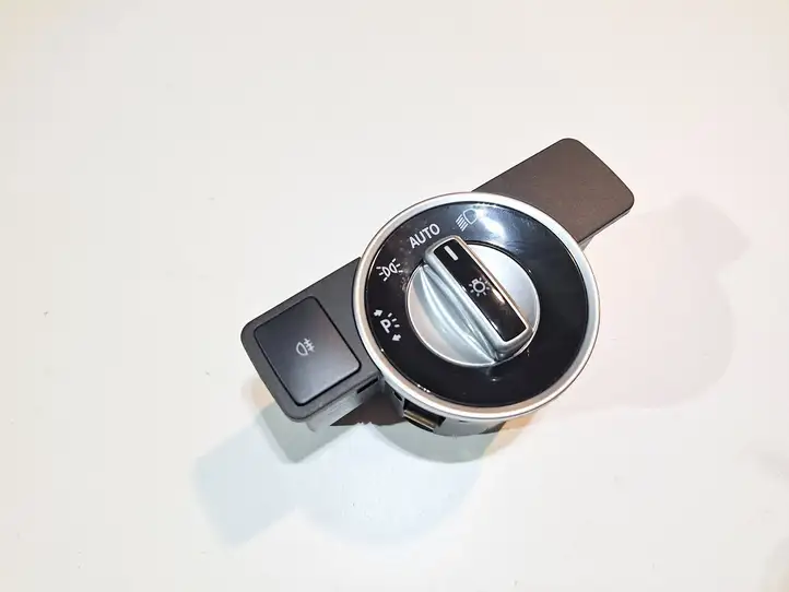 Mercedes-Benz E W212 (2009 - 2016) A2129050551 Включатель фонарей — фото 1