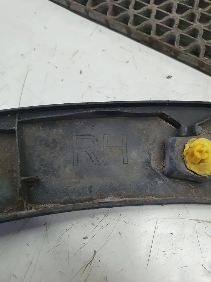 Nissan Qashqai (2013 - 2017) 638104EA0A Накладка колесной арки — фото 5