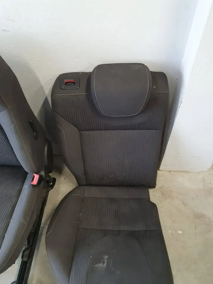 Ford Focus (2011 - 2015) Комплект салона — фото 3