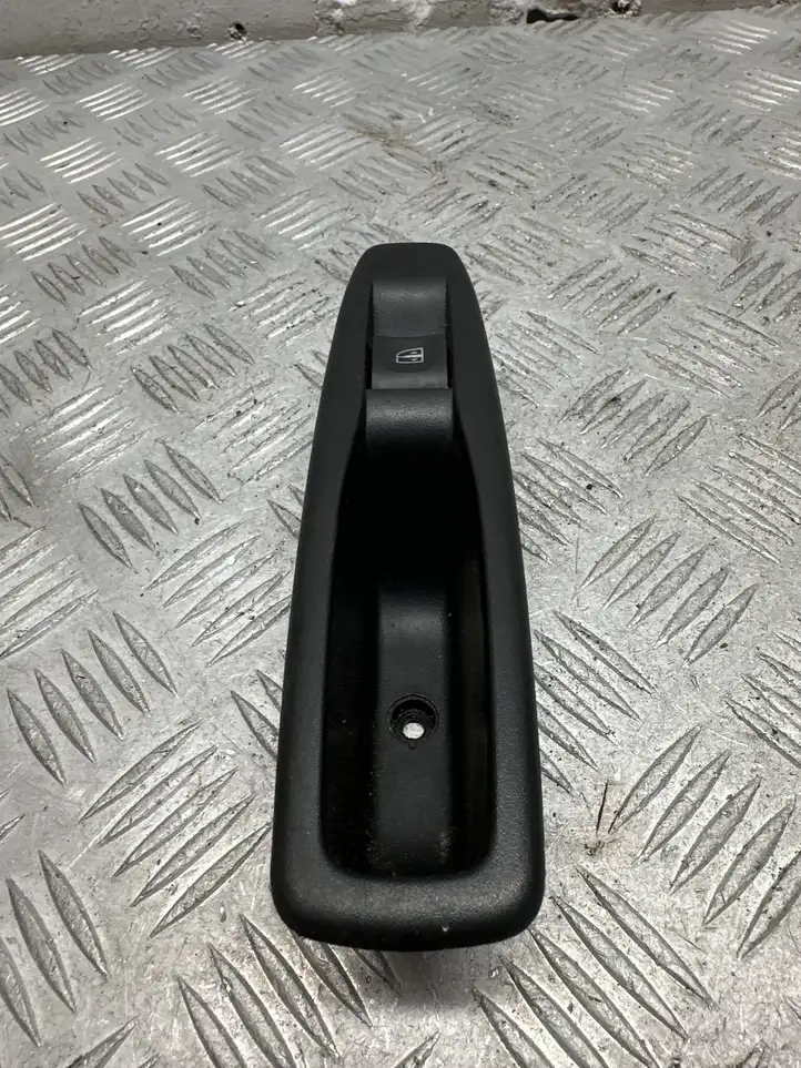 Renault Captur (2013 - 2020) 829614619R Блок кнопок стеклоподъемников — фото 1
