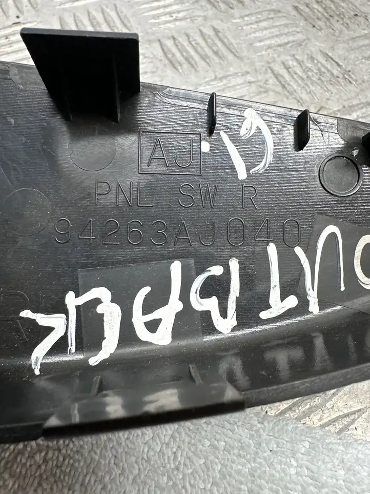 Subaru Outback (2009 - 2014) 94263AJ040 Кнопка стеклоподъемников — фото 3