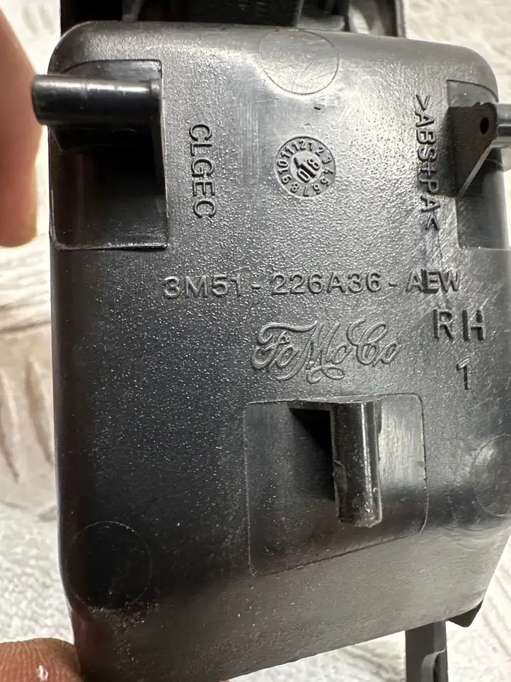 Ford Focus (2005 - 2008) 3M51226A36ABW Кнопка стеклоподъемников — фото 3