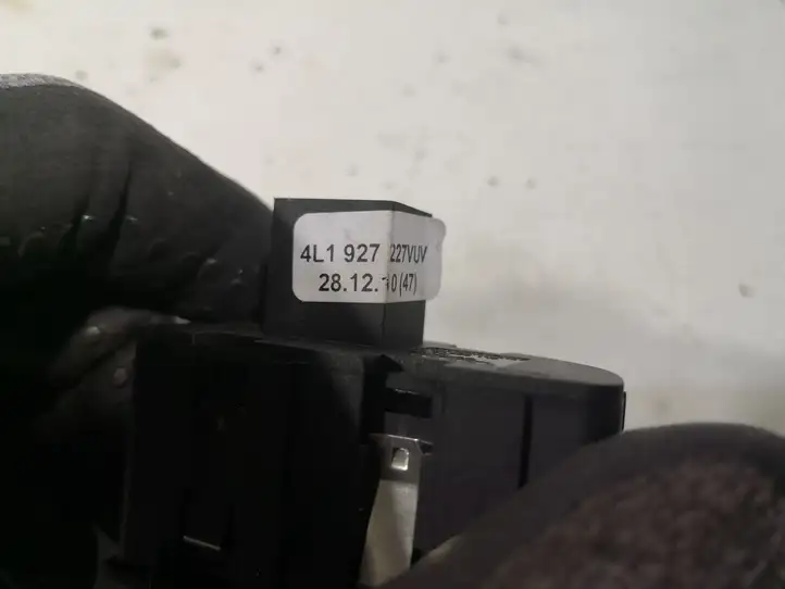 Audi A6 S6 C6 4F (2008 - 2011) 4L1927227VUV Другие включатели / ручки/ переключатели — фото 3