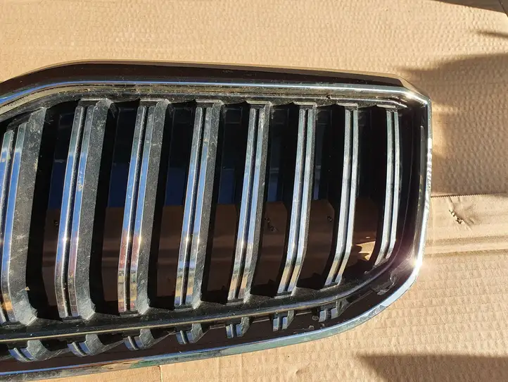 Skoda Superb B8 (3V) (2015 - 2023) 3V0853653K Верхняя решетка радиатора — фото 7