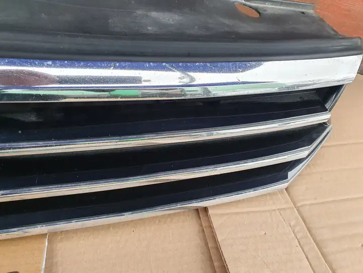 Volkswagen PASSAT B8 (2015 - ) 3G0853651A Верхняя решетка радиатора — фото 6