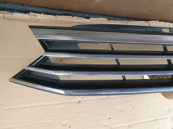 Volkswagen PASSAT B8 (2015 - ) 3G0853651A Верхняя решетка радиатора — фото 8