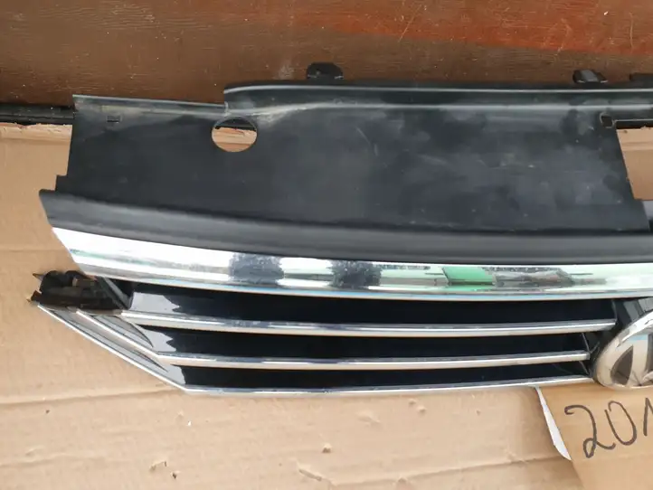 Volkswagen PASSAT B8 (2015 - ) 3G0853651A Верхняя решетка радиатора — фото 12
