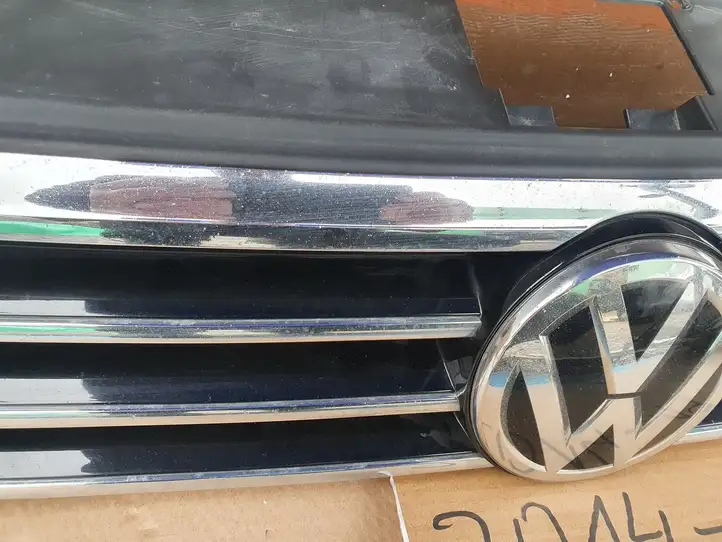 Volkswagen PASSAT B8 (2015 - ) 3G0853651A Верхняя решетка радиатора — фото 18