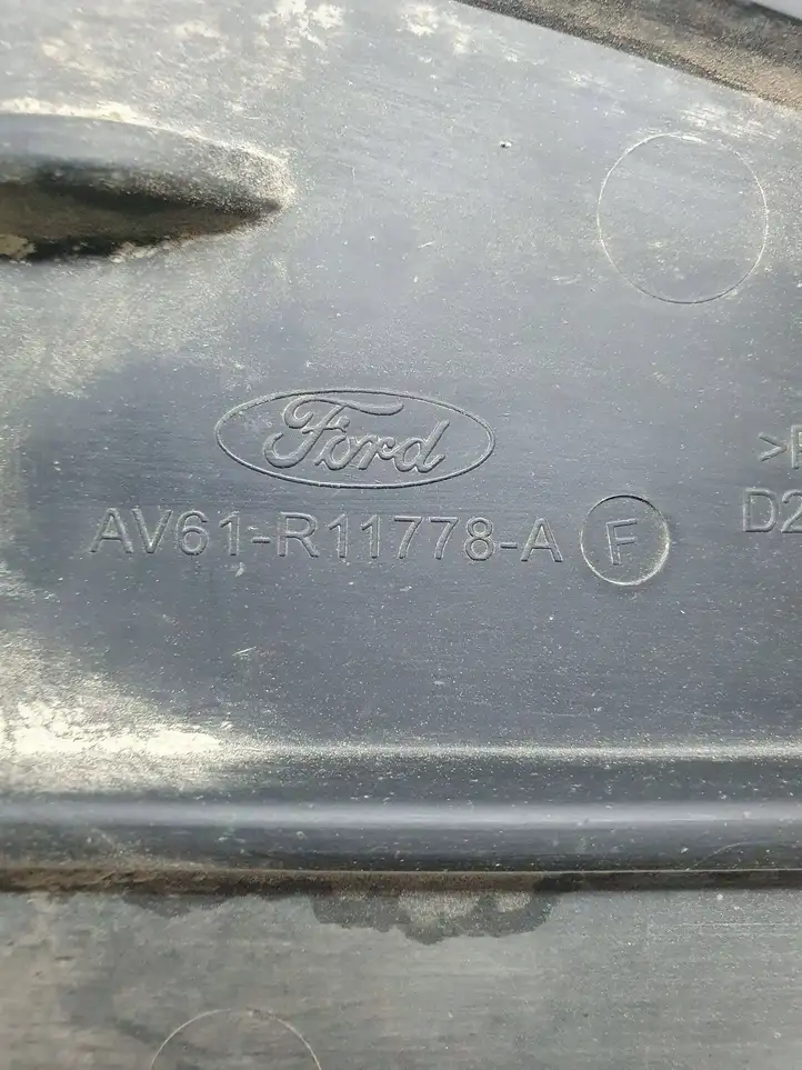 Ford Focus (2011 - 2015) AV61R11778A Защита днища задней части — фото 5
