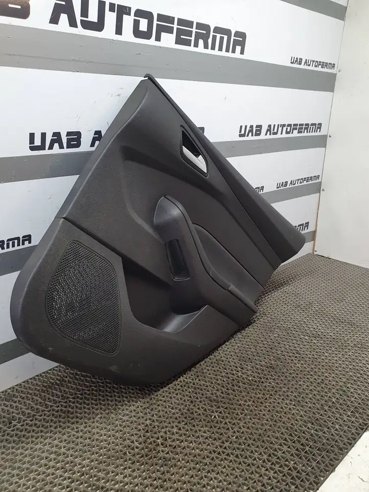 Ford Focus (2011 - 2015) BM51A27406A Обшивка задней двери — фото 4