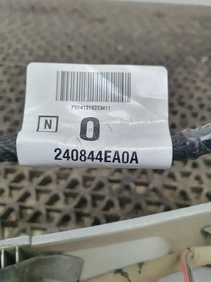 Nissan Qashqai (2013 - 2017) 908104ESXX Подсветка номера — фото 7