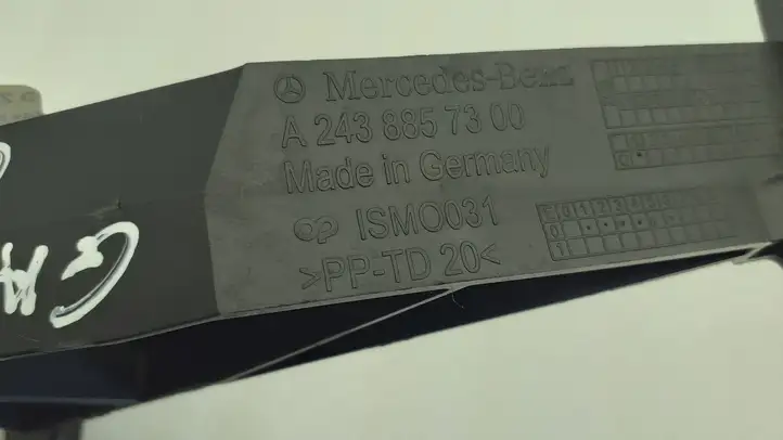 Mercedes-Benz EQB (2021 - ) A2438857300 Кронштейн заднего бампера — фото 2