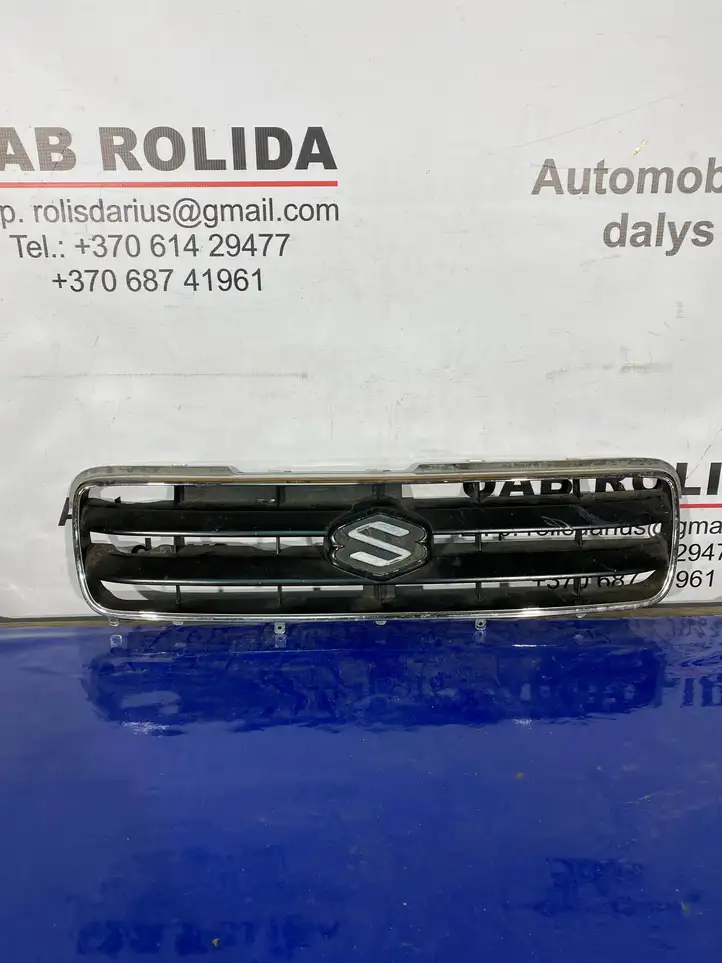 Suzuki Wagon R+ (1998 - 2000) 7174184E20 Верхняя решетка радиатора — фото 1