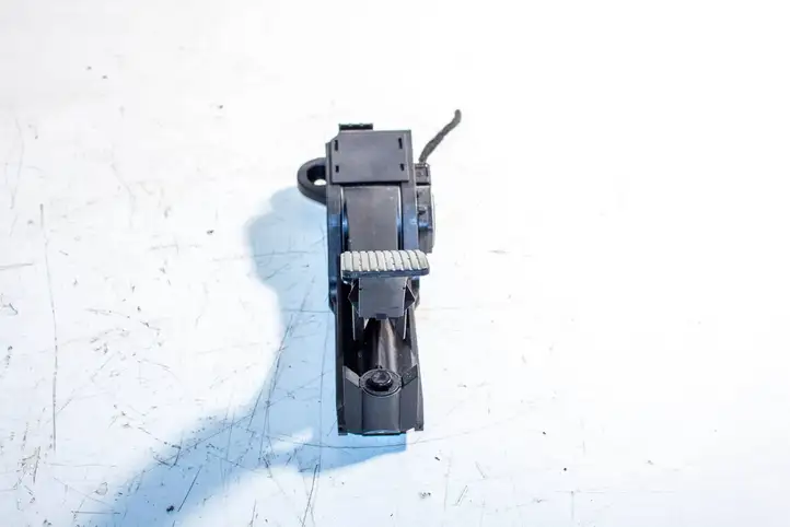 Mercedes-Benz R W251 (2005 - 2013)  a1643000004 Педаль акселератора