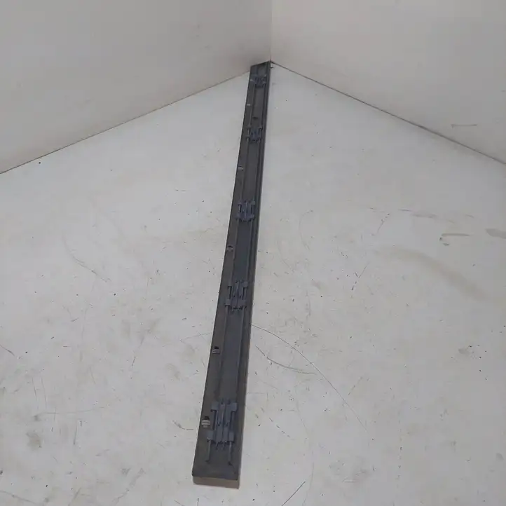 BMW 5 E39 (1996 - 2003)  7004031 Отделка (молдинг) передней двери