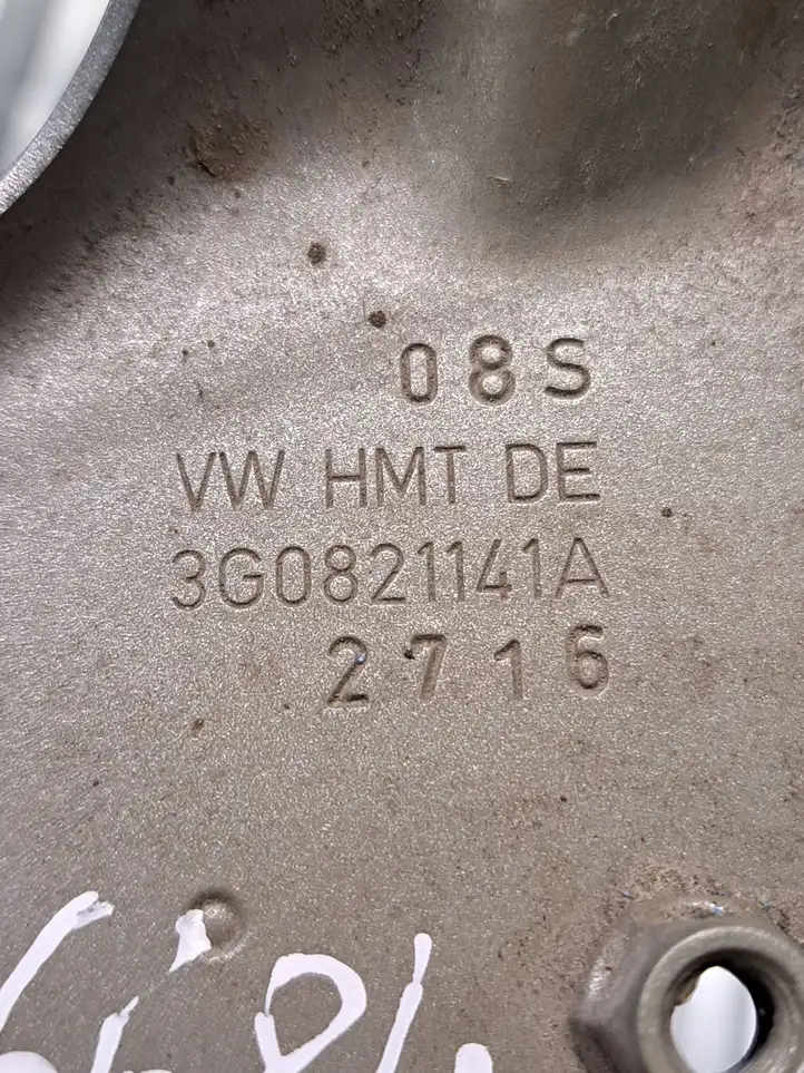 Volkswagen PASSAT B8 (2015 - ) 3G0821141A Крепление крыла — фото 4