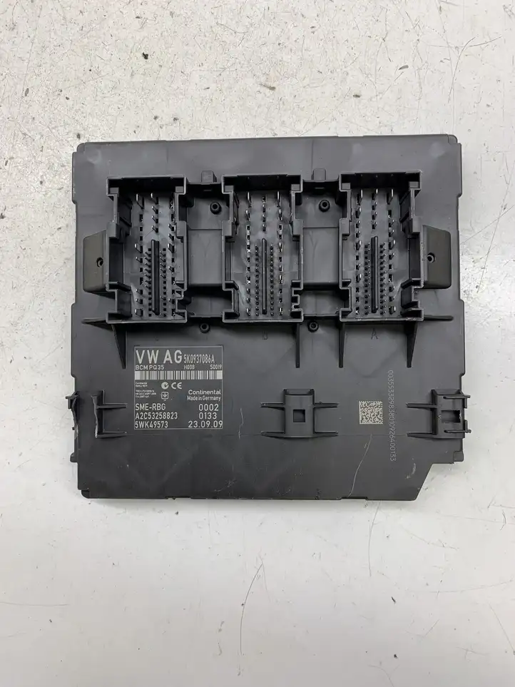 Seat Leon (1P) (2005 - 2012) 5K0937086A Модуль комфорта — фото 1
