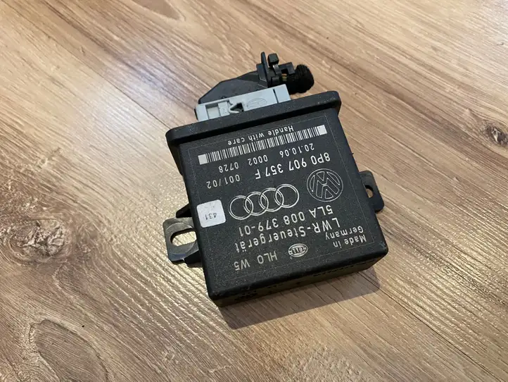 Audi A3/S3 8L (1996 - 2000) 8P0907357F Блок управления светом — фото 4