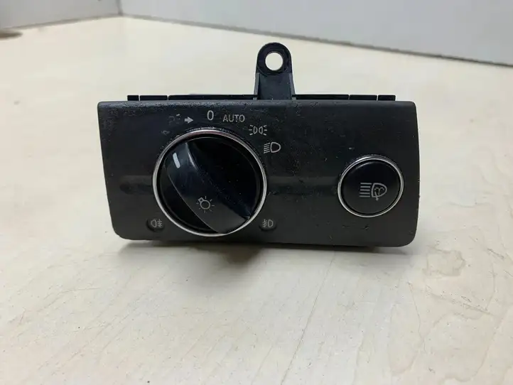 Mercedes-Benz E W211 (2002 - 2009) 2115450104 Включатель фонарей — фото 1