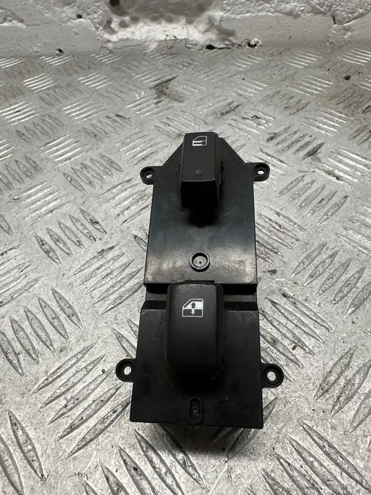 Hyundai Santa Fe (2009 - 2012) 371510 Блок кнопок стеклоподъемников — фото 1